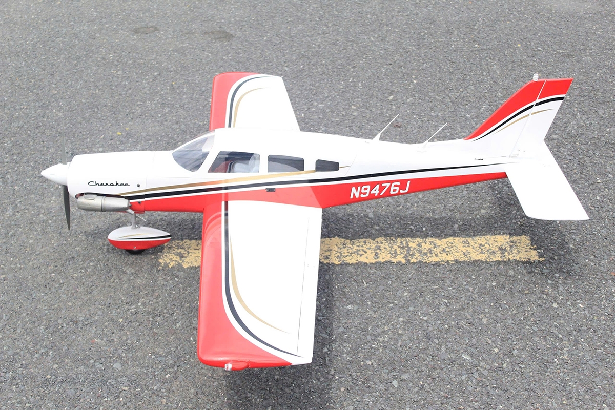 Piper Cherokee 1,53m Červený