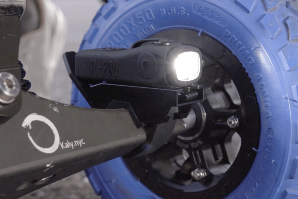 ShredLights držák světla na hranatá řídítka