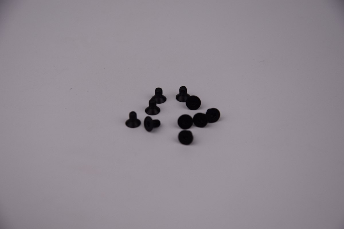 SWORKz ocelový Imbusový šroub s zápustnou hlavou, M2,6x4mm, 10 ks.