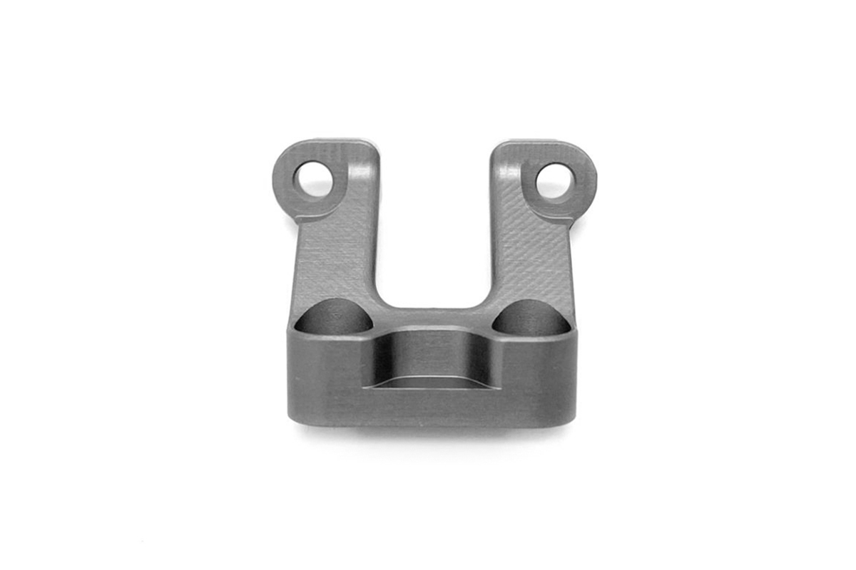 Hliníková výztuha zadní věže tlumičů (pro víko skříně převodovky SW2200413D)