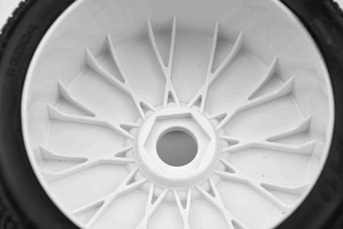 TPRO 1/8 OffRoad Racing guma MEGABLOCK - Super Soft T4 směs 2 ks.